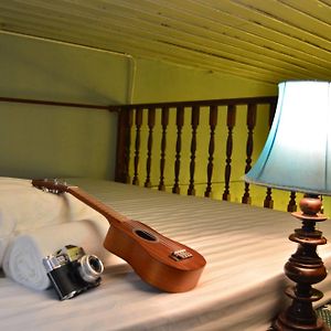 Dormitory Room Mixed