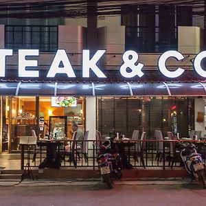 Steak&Co. Boutique Hotel