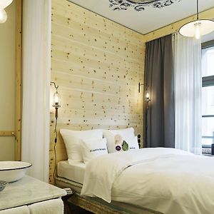 Chambre Moyenne Lit King-Size