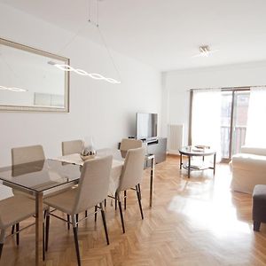 Appartement à 3 Chambres à Coucher