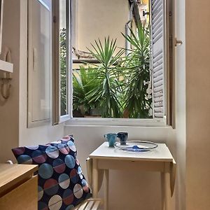 Ce studio est situé au rez-de-chaussée