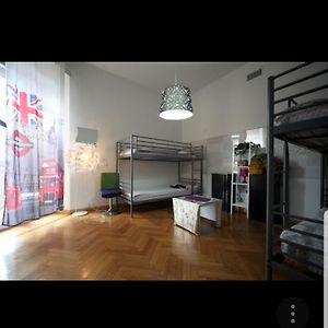 Chambre Juste Pour Femmes Dortoir