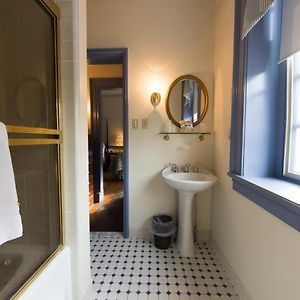 Private Bathroom King Room