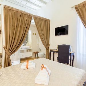 Chambre Standarde Lit Queen-Size