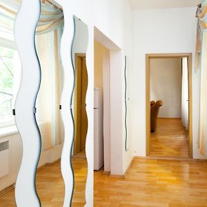 Appartement à 2 Chambres à Coucher