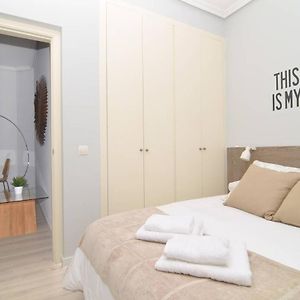 Bright Apartment In La Latina By Batuecas