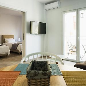 Comfort Zone Apartment In The Heart Of Athens