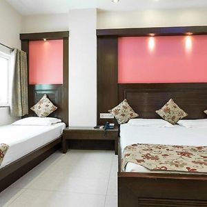 Amax Inn couple friendly