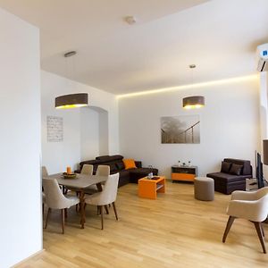 Debo Apartments Naehe Westbahnhof - Contactless Check In