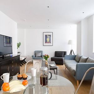 Appartement à 2 Chambres à Coucher