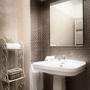 Private Bathroom King Room