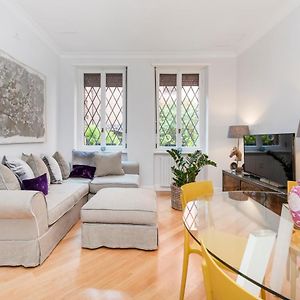 Appartement à 3 Chambres à Coucher