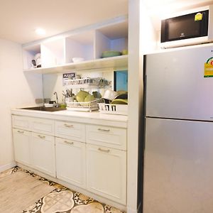 Dormitory Room Mixed