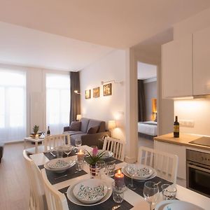 Appartement à 2 Chambres à Coucher
