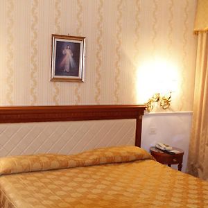 Chambre Lit Queen-Size