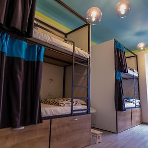 Dormitory Room Mixed
