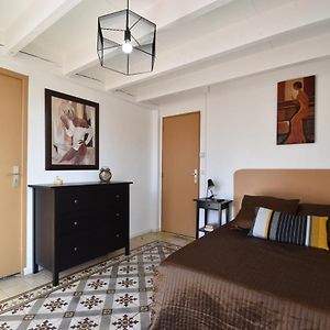 Villa à 4 Chambres à Coucher