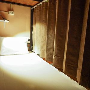Dormitory Room Mixed