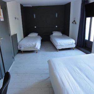 Chambre Quadruple Confort