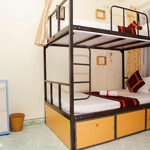 Dormitory Room Mixed