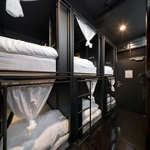 Dormitory Room Mixed