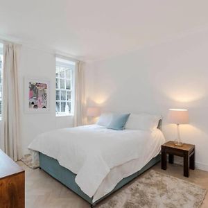Bright And Leafy 1 Bedroom Flat In The Heart Of Chelsea