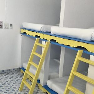 Huahin Night Market Hostel