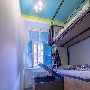 Dormitory Room Mixed