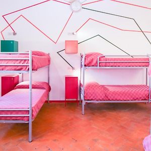 Chambre Juste Pour Femmes Dortoir