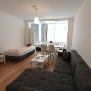 Appartement à 3 Chambres à Coucher