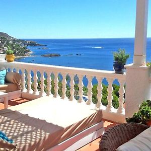 Luxury Apartment in Roses