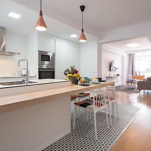 Appartement à 2 Chambres à Coucher