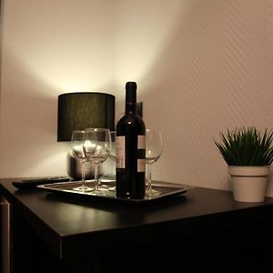 Dormitory Room Mixed