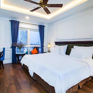 New Era Hotel & Villa