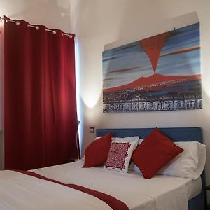 La Pazziella Flat