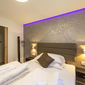 Hotel Sleep & Go Self-Check-In