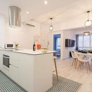 Appartement à 3 Chambres à Coucher