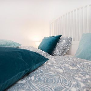 Christine-2 Bedrooms Apartment In The Downtown