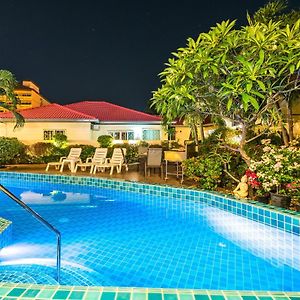 Villa à 3 Chambres à Coucher