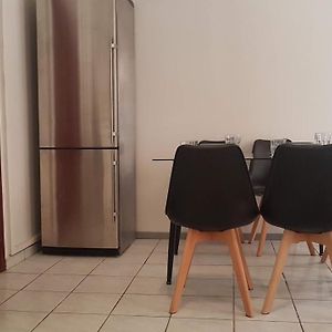 Appartement à 3 Chambres à Coucher
