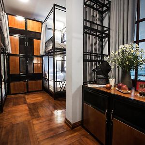 Dormitory Room Mixed
