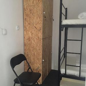 Dormitory Room Mixed
