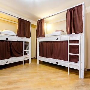 Dormitory Room Mixed