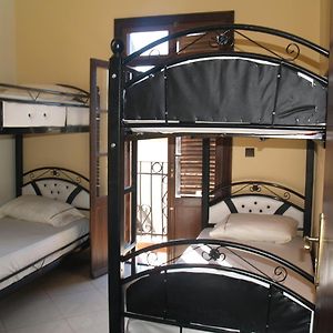 Dormitory Room Mixed