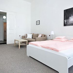 Appartement à 3 Chambres à Coucher