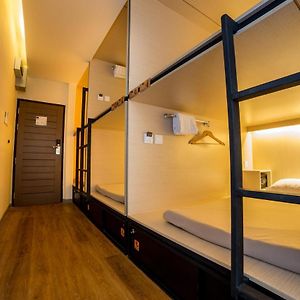 Dormitory Room Mixed