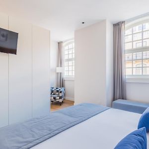 Appartement à 2 Chambres à Coucher