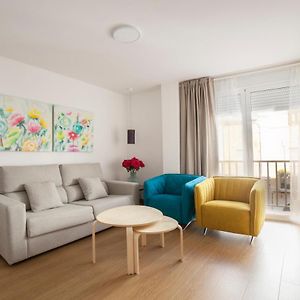 Appartement à 3 Chambres à Coucher