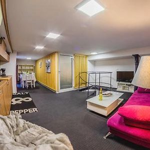 Trzaska Duplex Urban Apartment