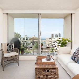 Home With A View With Pool And Roof Terrace Garden